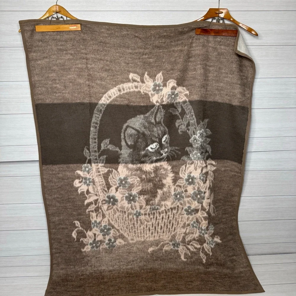 Vintage Kitten Cat Basket Floral Print Plush Throw‎ Blanket Brown Cream Cozy